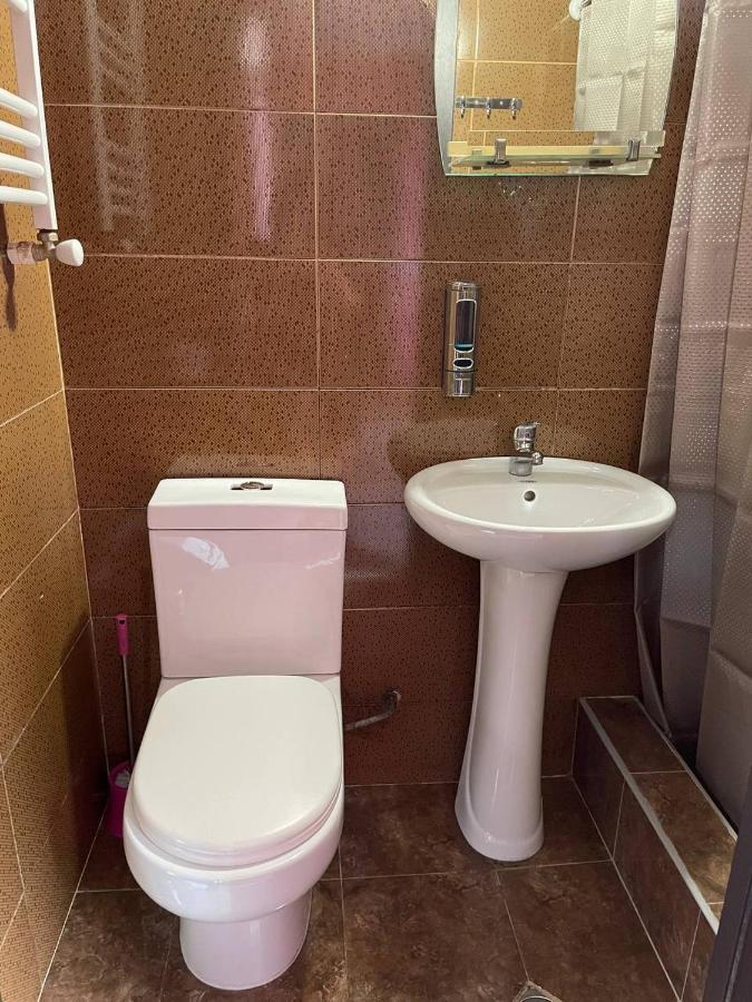 Guest House Zemeli Tbilisi ภายนอก รูปภาพ