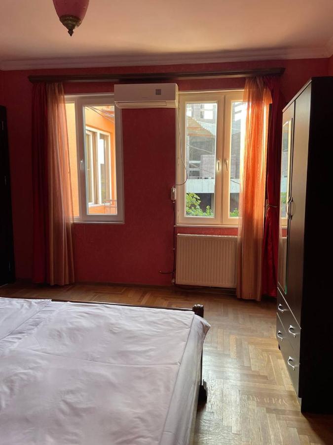 Guest House Zemeli Tbilisi ภายนอก รูปภาพ