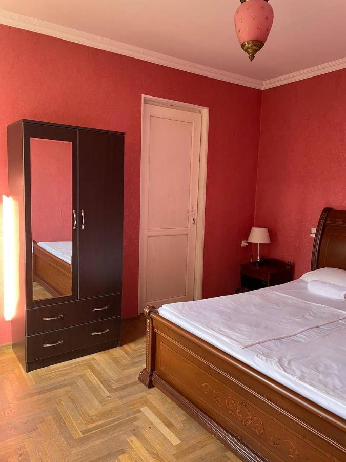 Guest House Zemeli Tbilisi ภายนอก รูปภาพ