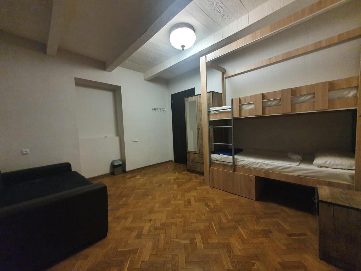 Guest House Zemeli Tbilisi ภายนอก รูปภาพ